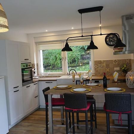 Le Bord De Sarre Meuble 3 Etoiles Apartment แซร์กูมีนส์ ภายนอก รูปภาพ